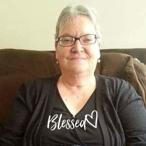 Meet your Posher, Paula l